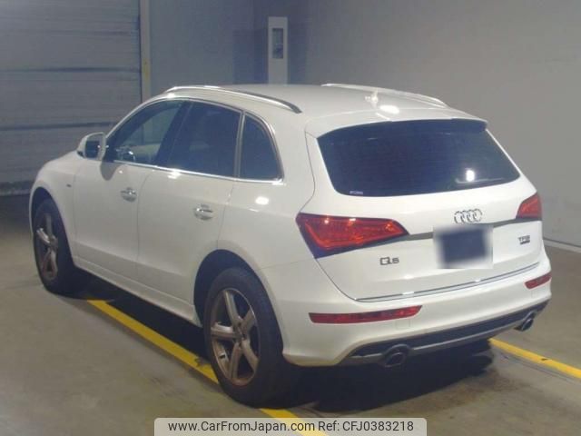 audi q5 2015 quick_quick_ABA-8RCNCF_WAUZZZ8R9FA117399 image 2