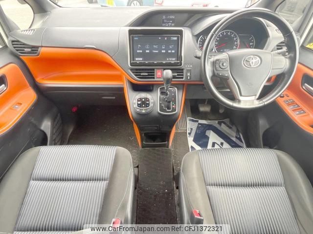 toyota voxy 2017 quick_quick_ZRR80W_ZRR80-0309567 image 2
