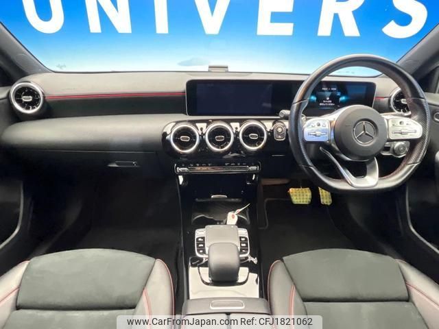 mercedes-benz a-class 2018 CFJ1821062 image 2