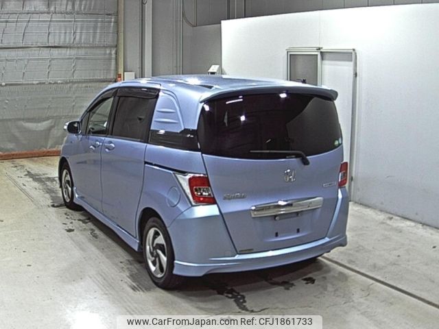 honda freed-spike 2015 CFJ1861733 image 2