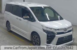 toyota voxy 2018 CFJ1717642