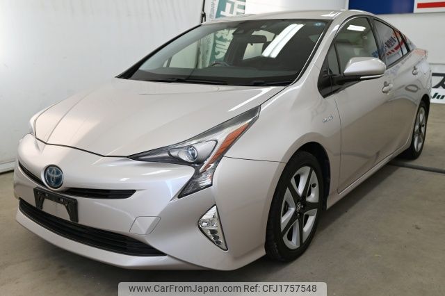 toyota prius 2015 CFJ1757548 image 1