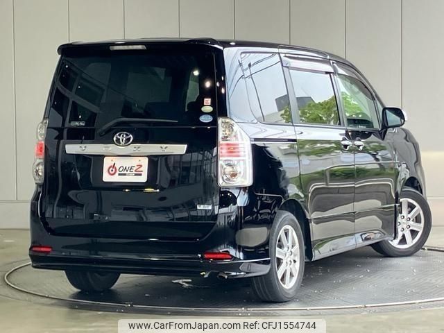 toyota voxy 2010 CFJ1554744 image 2