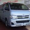 toyota hiace-van 2011 17010105 image 1