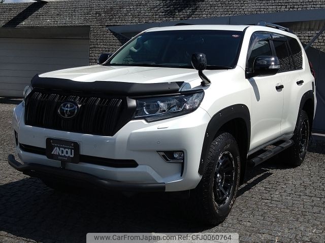 toyota land-cruiser-prado 2020 -TOYOTA--Land Cruiser Prado CBA-TRJ150W--TRJ150-0113810---TOYOTA--Land Cruiser Prado CBA-TRJ150W--TRJ150-0113810- image 1