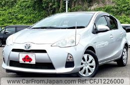 toyota aqua 2012 -TOYOTA--AQUA DAA-NHP10--NHP10-2119592---TOYOTA--AQUA DAA-NHP10--NHP10-2119592-
