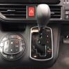 toyota noah 2015 NIKYO_SA18464 image 10