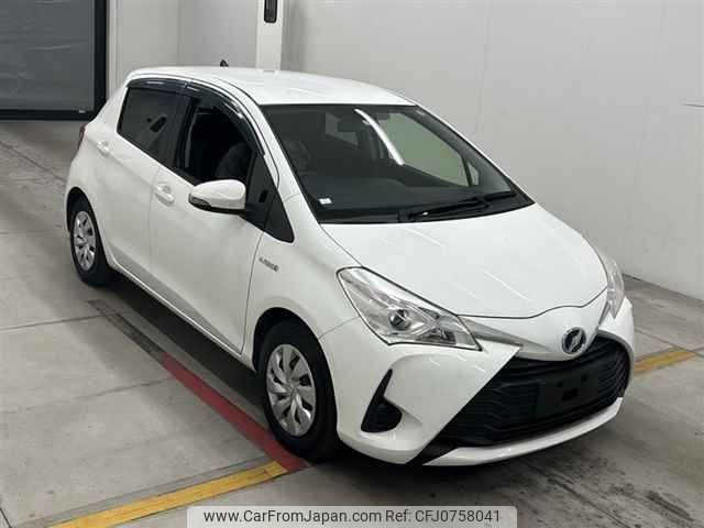 toyota vitz 2017 -TOYOTA--Vitz NHP130-2026968---TOYOTA--Vitz NHP130-2026968- image 1