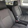 toyota isis 2012 quick_quick_DBA-ZGM11W_ZGM11-0016132 image 15