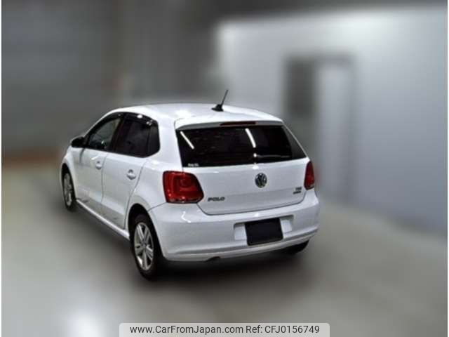 volkswagen polo 2013 -VOLKSWAGEN--VW Polo DBA-6RCBZ--WVWZZZ6RZDU053692---VOLKSWAGEN--VW Polo DBA-6RCBZ--WVWZZZ6RZDU053692- image 2