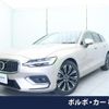 volvo v60 2023 CFJ1577461 image 1
