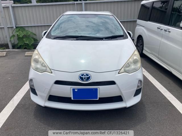 toyota aqua 2012 -TOYOTA--AQUA DAA-NHP10--NHP10-2083672---TOYOTA--AQUA DAA-NHP10--NHP10-2083672- image 1