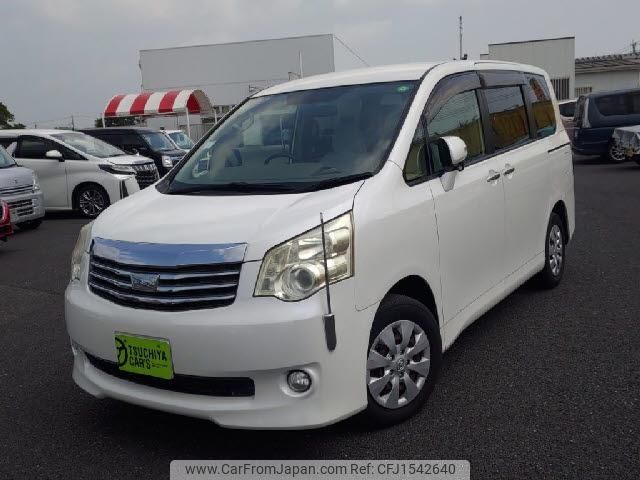 toyota noah 2012 CFJ1542640 image 1