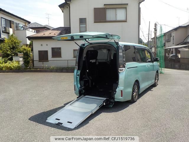 toyota voxy 2016 CFJ1519736 image 1