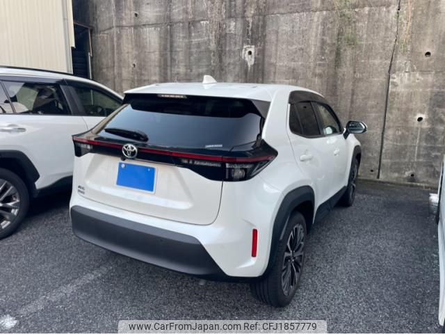 toyota yaris-cross 2021 CFJ1857779 image 2