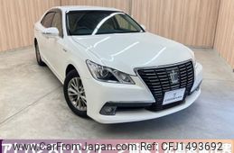 toyota crown 2015 CFJ1493692