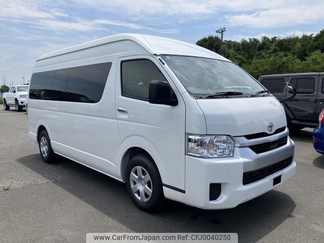 toyota hiace-commuter 2024 quick_quick_3DF-GDH223B_GDH223-2007745 image 1