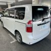 toyota noah 2010 AF-ZRR70-0255096 image 4