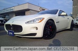maserati granturismo 2008 quick_quick_MGT_ZAMGH45J000040532