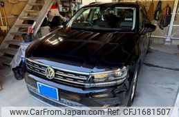 volkswagen tiguan 2018 CFJ1681507
