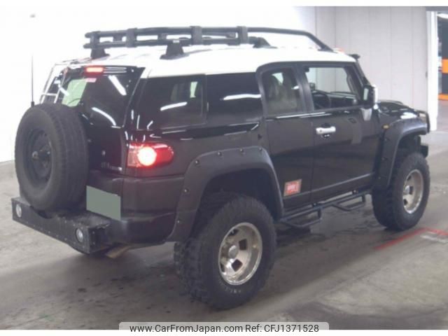 toyota fj-cruiser 2016 quick_quick_CBA-GSJ15W_0134238 image 2