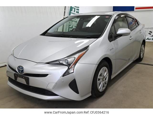 toyota prius 2017 quick_quick_DAA-ZVW50_ZVW50-6096407 image 2