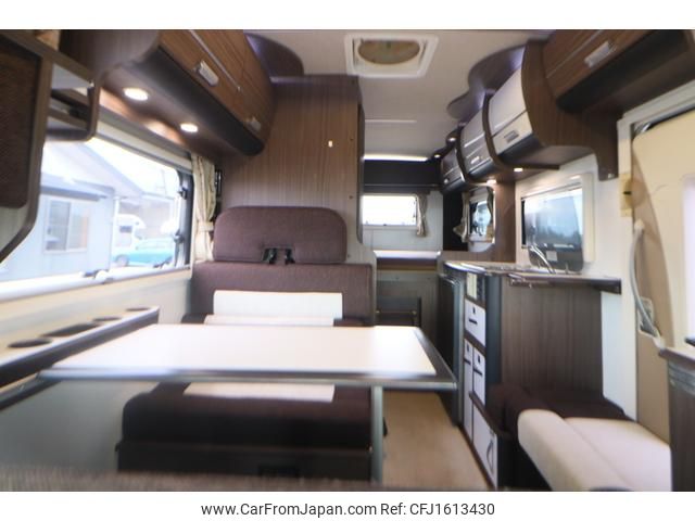 toyota camroad 2019 CFJ1613430 image 2