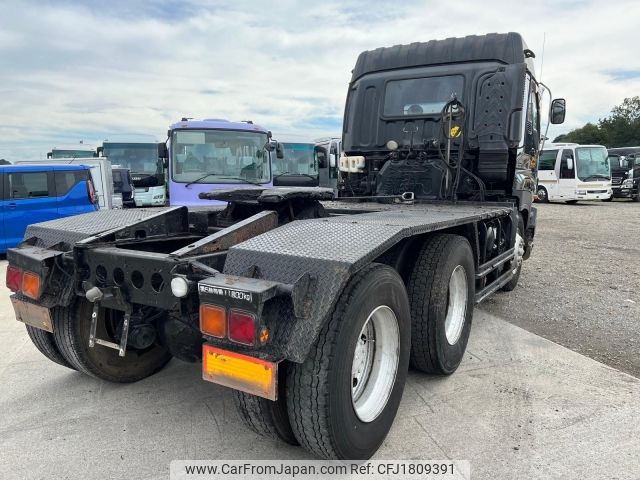 isuzu giga 2005 CFJ1809391 image 2