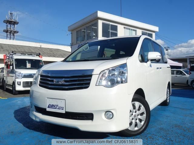 toyota noah 2012 quick_quick_DBA-ZRR70G_ZRR70-0479351 image 1