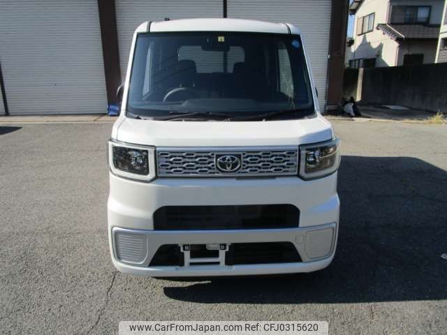 toyota pixis-mega 2015 -TOYOTA--Pixis Mega DBA-LA700A--LA700A-0000976---TOYOTA--Pixis Mega DBA-LA700A--LA700A-0000976- image 1