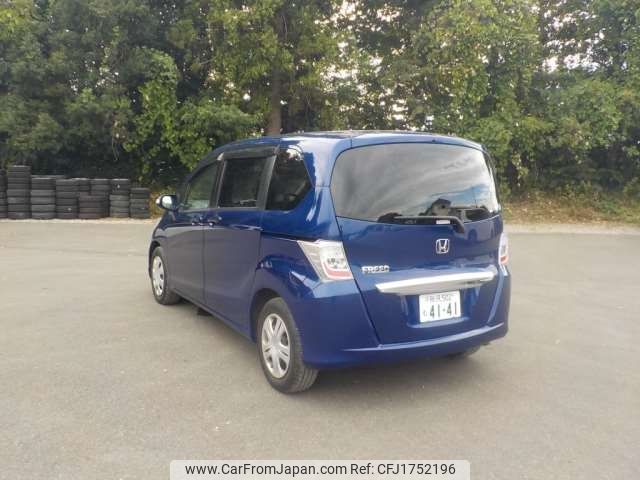 honda freed 2013 CFJ1752196 image 2