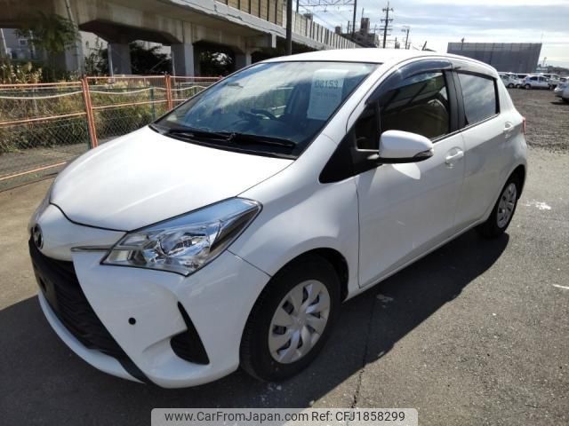 toyota vitz 2017 CFJ1858299 image 1