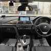 bmw 3-series 2016 quick_quick_DBA-8A20_WBA8G32030K779215 image 3