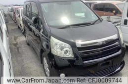 toyota noah 2010 -TOYOTA--Noah ZRR70W--0290737---TOYOTA--Noah ZRR70W--0290737-