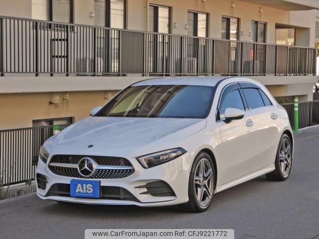 mercedes-benz a-class 2018 quick_quick_5BA-177084_WDD1770842J062090 image 1