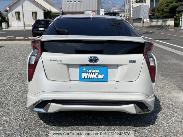 toyota prius 2016 quick_quick_6AA-ZVW51_ZVW51-6003477 image 2