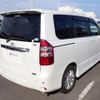 toyota noah-dba-zrr70w 2010 CFJ1656701 image 7