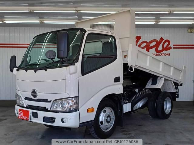 hino dutro 2024 GOO_NET_EXCHANGE_0206517A30240817W001 image 1