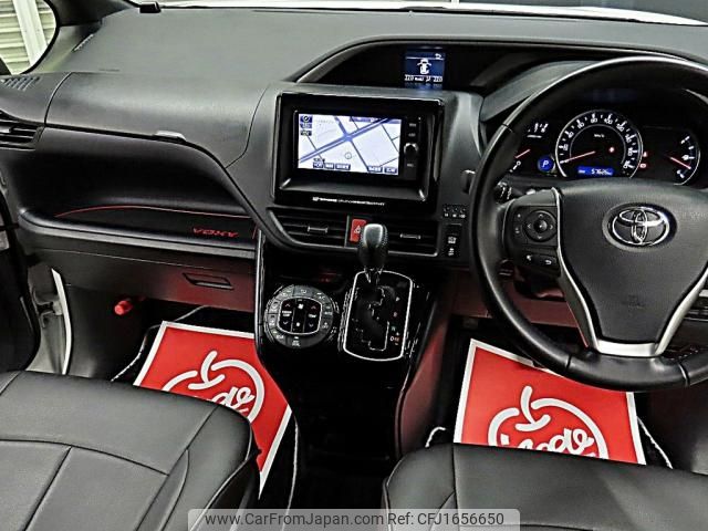 toyota voxy 2016 CFJ1656650 image 2