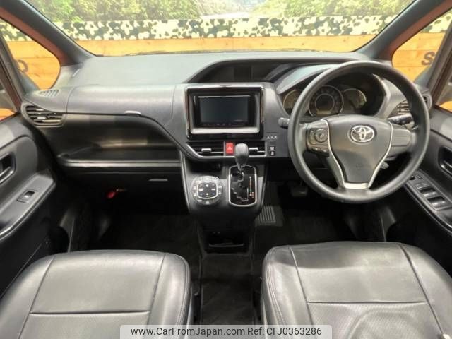 toyota voxy 2018 -TOYOTA--Voxy DBA-ZRR80G--ZRR80-0390316---TOYOTA--Voxy DBA-ZRR80G--ZRR80-0390316- image 2