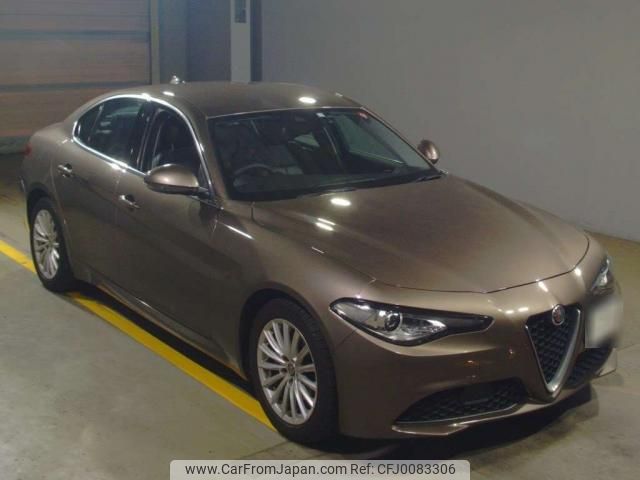 alfa-romeo giulia 2018 quick_quick_ABA-95220_ZAREAEJN1J7590735 image 1