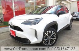 toyota yaris-cross 2023 CFJ1647122
