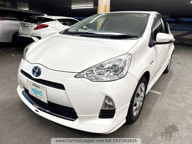 toyota aqua 2012 CFJ1693826 image 1