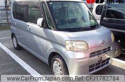 daihatsu tanto 2010 CFJ1782784