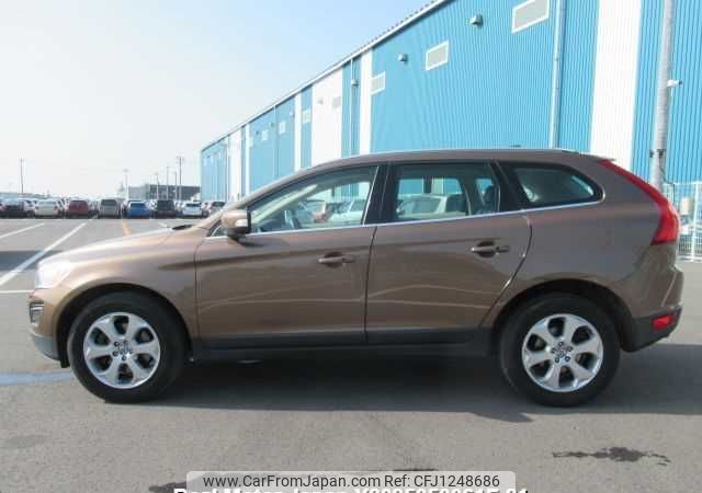 volvo xc60 2010 646828-Y2025050061F-21 image 2