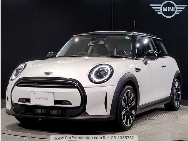 mini mini-others 2024 quick_quick_3BA-XR15MW_WMW32DH0702V58559 image 1