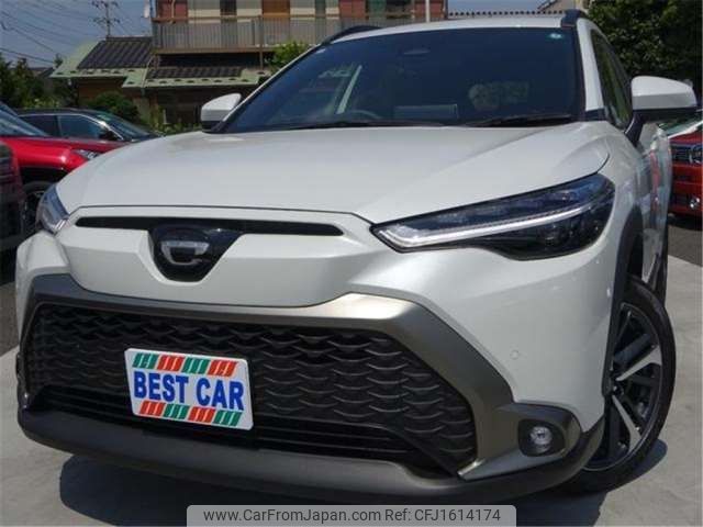 toyota corolla-cross 2023 CFJ1614174 image 1