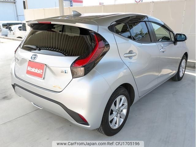 toyota aqua 2022 CFJ1705196 image 2