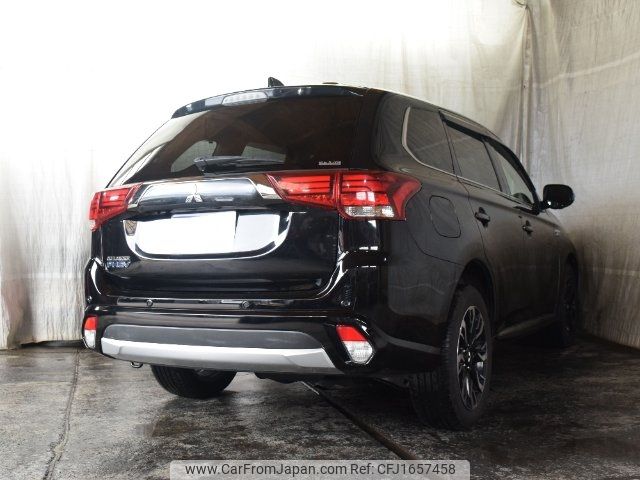 mitsubishi outlander-phev 2017 CFJ1657458 image 2