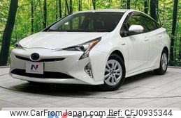 toyota prius 2017 -TOYOTA--Prius DAA-ZVW50--ZVW50-6107781---TOYOTA--Prius DAA-ZVW50--ZVW50-6107781-